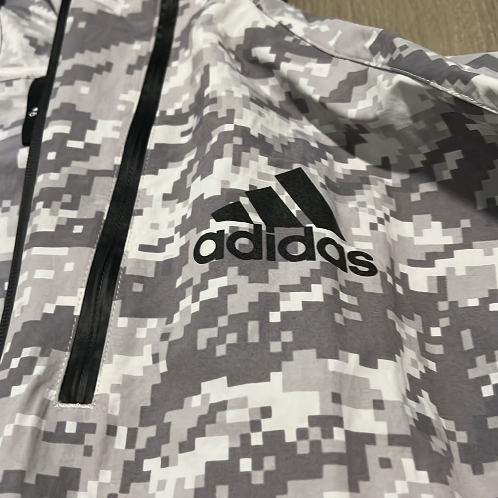 Mens Adidas size small wind breaker light jacket - Picture 4 of 9